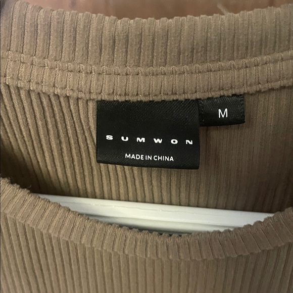 Women's Classic Tan Ribbed Tee - Picture 4 of 6